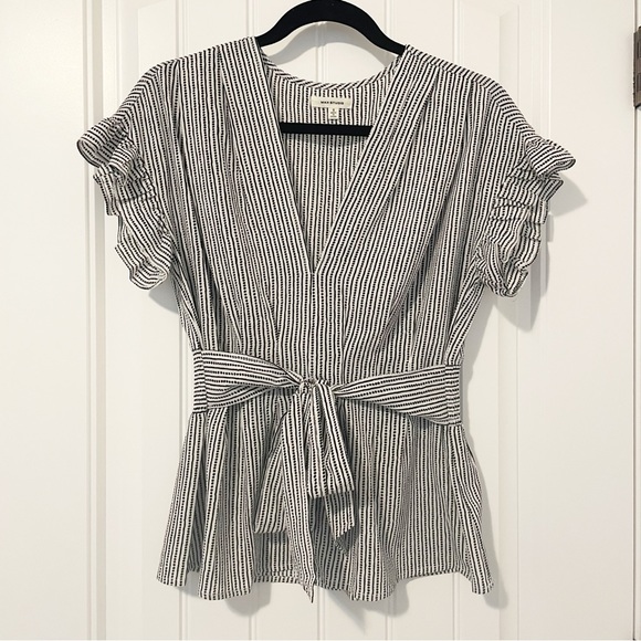 Max Studio Striped Tie-Front Blouse in Black and White Size Small - Picture 2 of 10